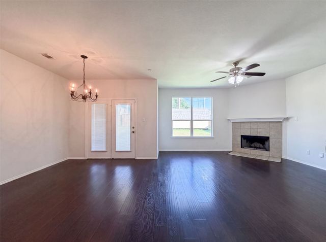 1411 Niagara Falls Court, Arlington, TX 76002