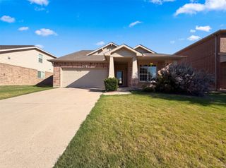 1411 Niagara Falls Court, Arlington, TX 76002