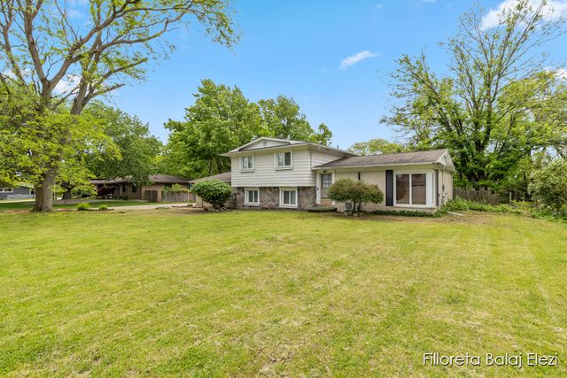 421 Sunview Avenue, Portage, MI 49002