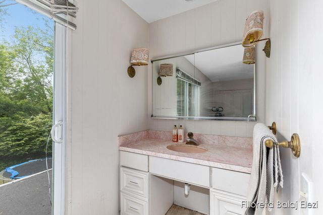 421 Sunview Avenue, Portage, MI 49002