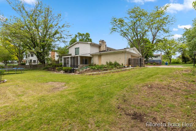 421 Sunview Avenue, Portage, MI 49002