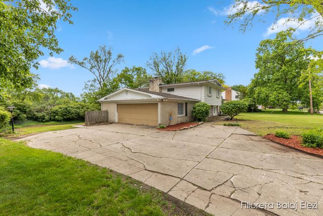421 Sunview Avenue, Portage, MI 49002