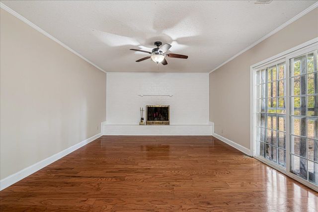 3643 W BIG BEND DR, Memphis, TN 38116