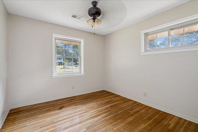 3643 W BIG BEND DR, Memphis, TN 38116