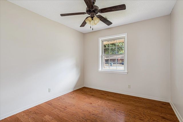 3643 W BIG BEND DR, Memphis, TN 38116