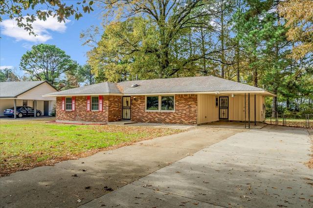 3643 W BIG BEND DR, Memphis, TN 38116