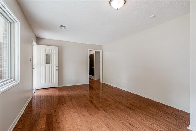 3643 W BIG BEND DR, Memphis, TN 38116