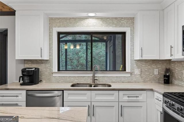 4938 Laurel Spring Drive NE, Roswell, GA 30075