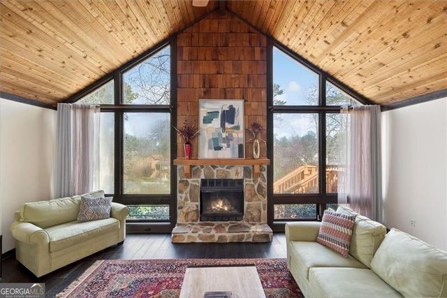 4938 Laurel Spring Drive NE, Roswell, GA 30075