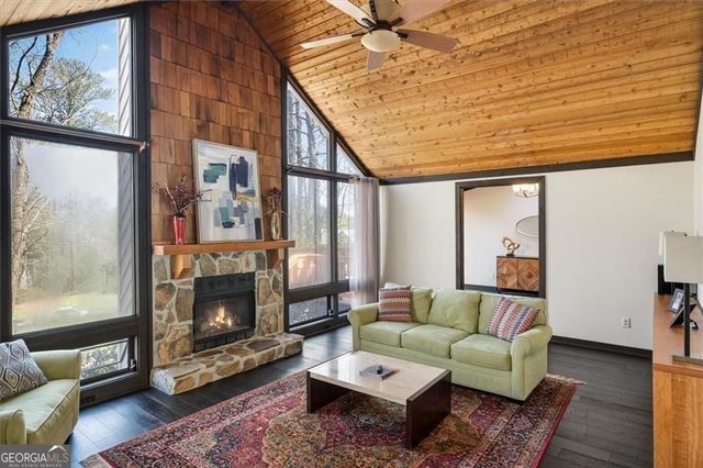 4938 Laurel Spring Drive NE, Roswell, GA 30075