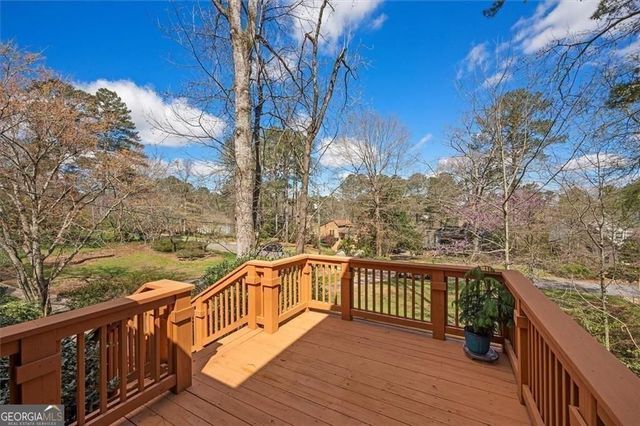 4938 Laurel Spring Drive NE, Roswell, GA 30075