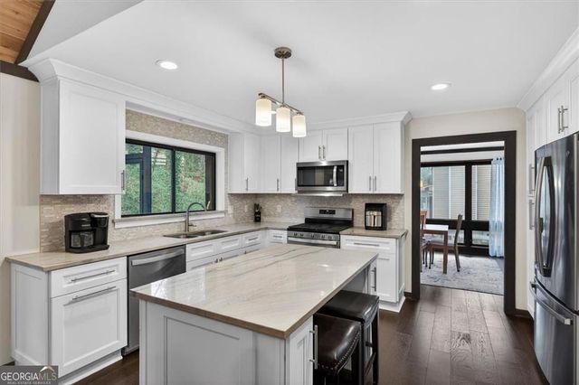 4938 Laurel Spring Drive NE, Roswell, GA 30075