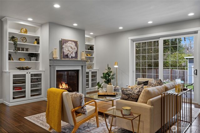 6003 98th Street E, Puyallup, WA 98373