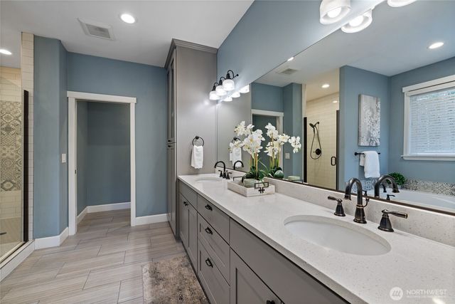 6003 98th Street E, Puyallup, WA 98373