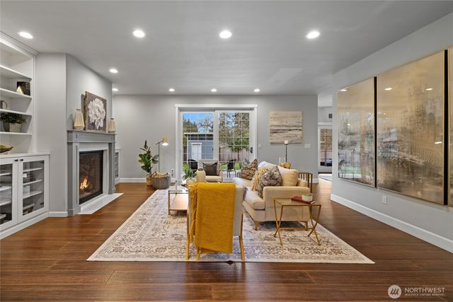 6003 98th Street E, Puyallup, WA 98373