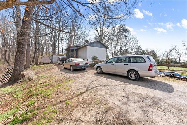 111 Skitts Mountain Road, Cleveland, GA 30528
