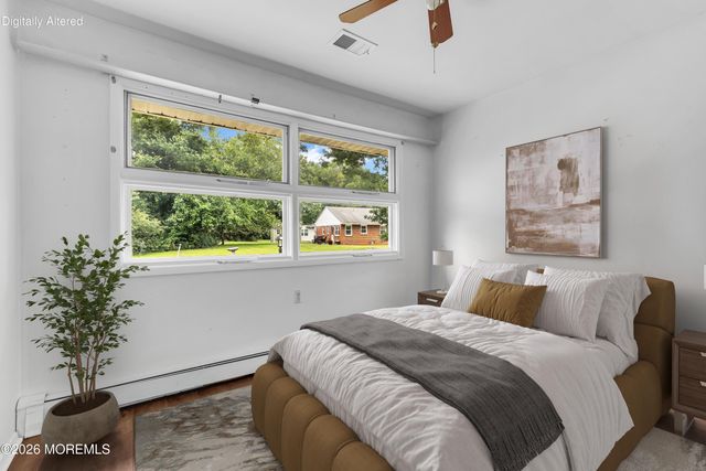 75 Columbine Circle, Toms River, NJ 08755