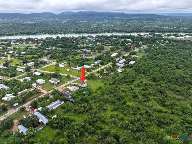 3851 Hermosa Drive, Kingsland, TX 78639