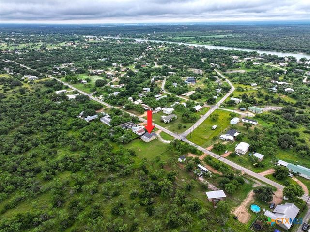 3851 Hermosa Drive, Kingsland, TX 78639