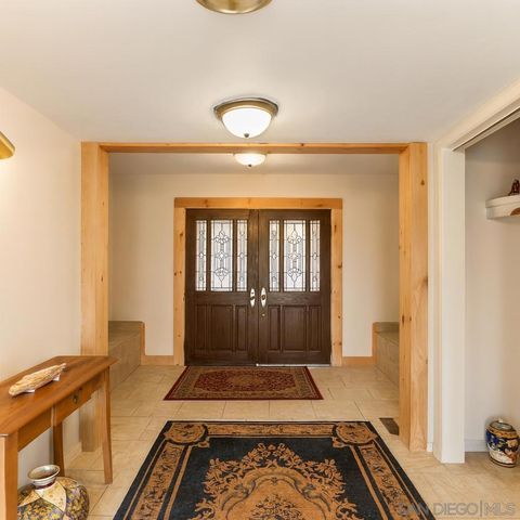 732 Hamilton Lane, Fallbrook, CA 92028
