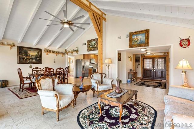 732 Hamilton Lane, Fallbrook, CA 92028