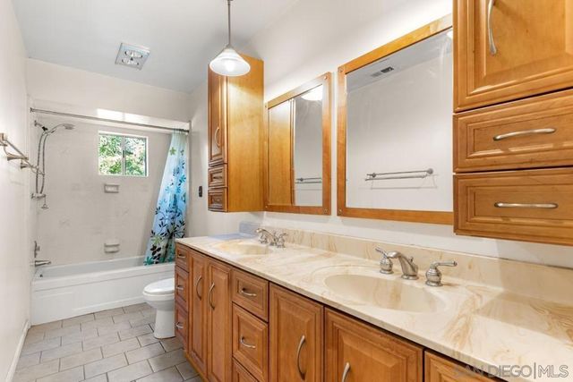 732 Hamilton Lane, Fallbrook, CA 92028