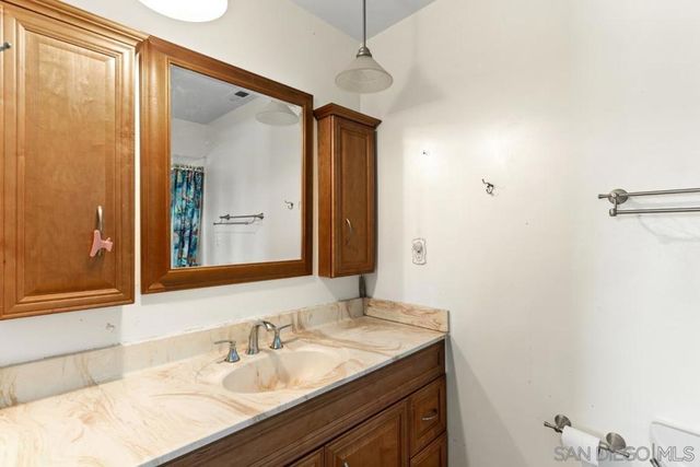 732 Hamilton Lane, Fallbrook, CA 92028