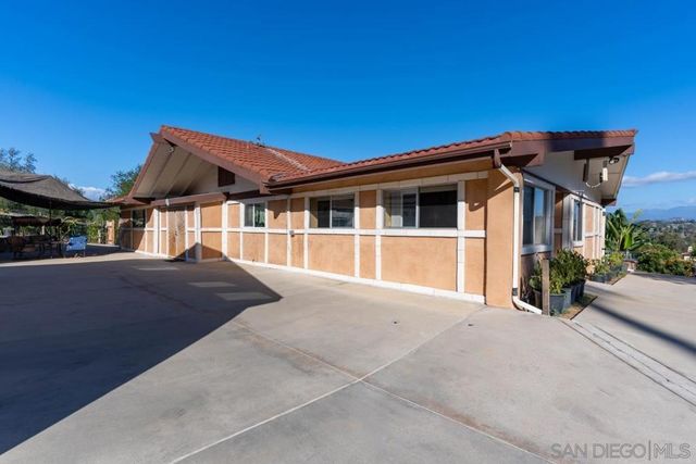 732 Hamilton Lane, Fallbrook, CA 92028