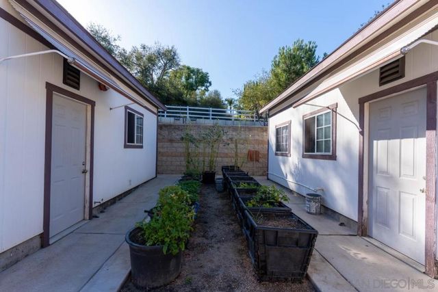 732 Hamilton Lane, Fallbrook, CA 92028