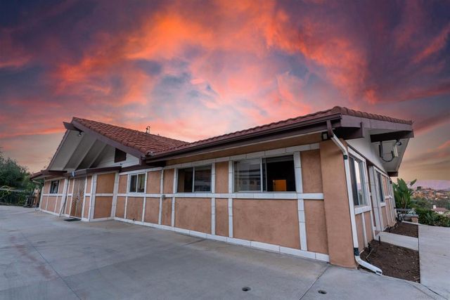 732 Hamilton Lane, Fallbrook, CA 92028
