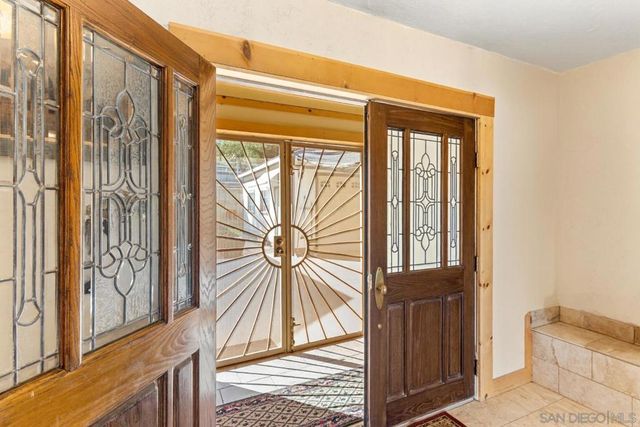 732 Hamilton Lane, Fallbrook, CA 92028