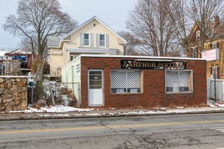 525 Chelmsford St, Lowell, MA 01851