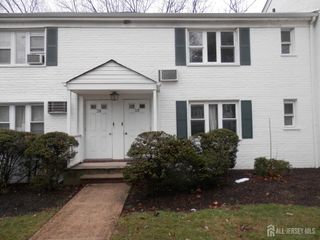 39 garfield park Road B, Edison, NJ 08837