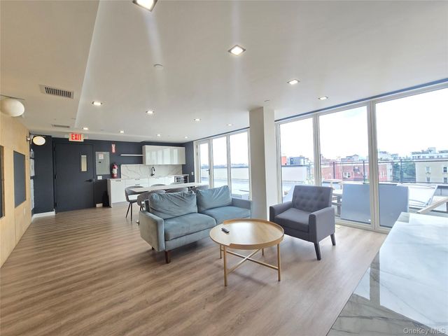 618 Avenue H 7G, Brooklyn, NY 11230
