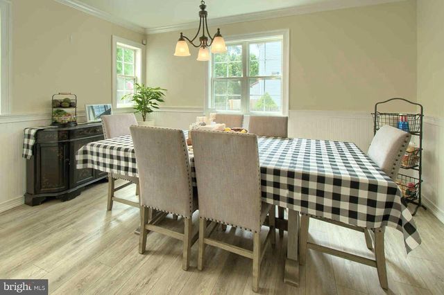 5 FOSTERTOWN LN, Mullica Hill, NJ 08062