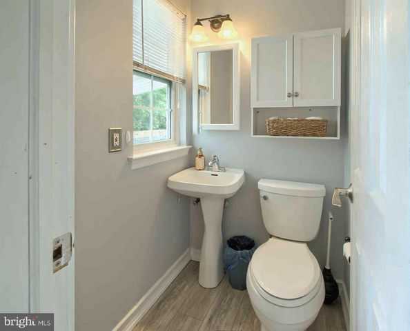 5 FOSTERTOWN LN, Mullica Hill, NJ 08062