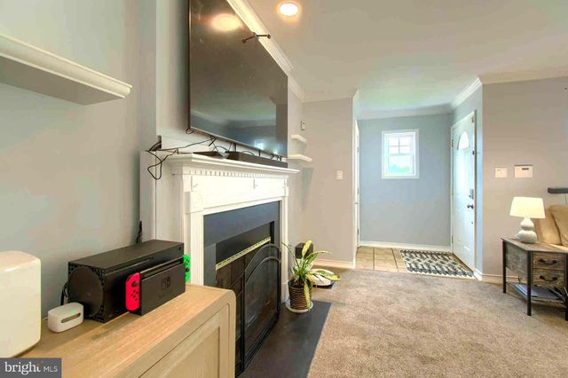 5 FOSTERTOWN LN, Mullica Hill, NJ 08062
