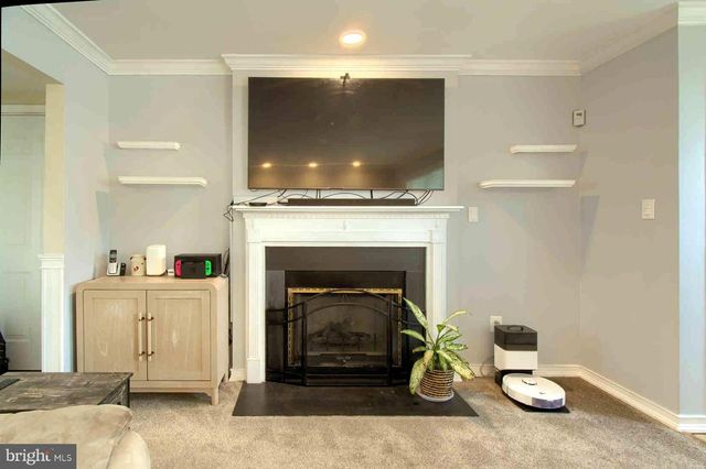 5 FOSTERTOWN LN, Mullica Hill, NJ 08062