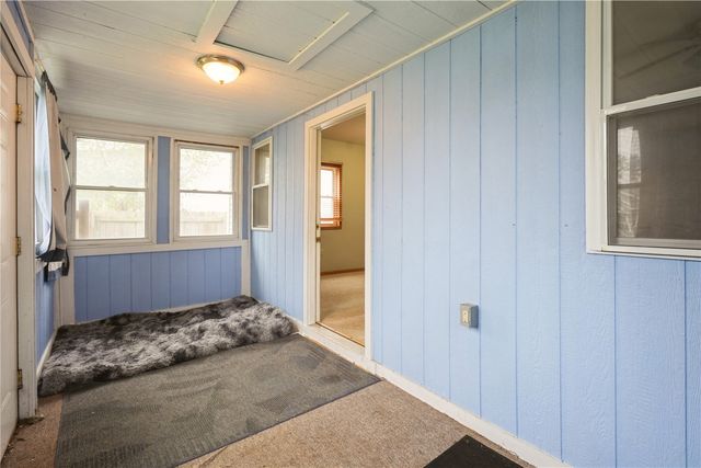 916 9th Street SW, Cedar Rapids, IA 52404