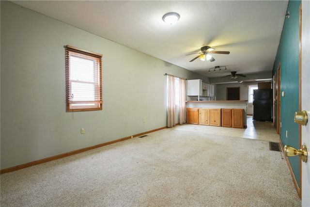 916 9th Street SW, Cedar Rapids, IA 52404