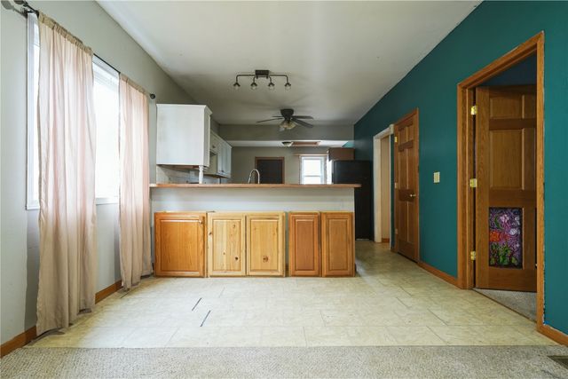 916 9th Street SW, Cedar Rapids, IA 52404