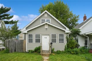 916 9th Street SW, Cedar Rapids, IA 52404