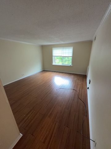 441 Harding Pl Apt A14, Nashville, TN 37211