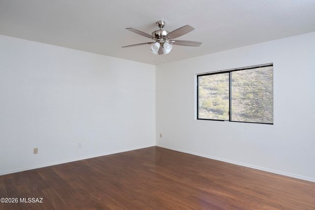 4240 N Summer Set Drive, Tucson, AZ 85750