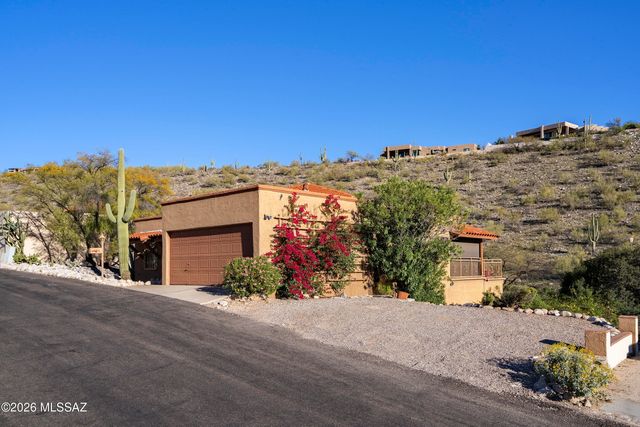 4240 N Summer Set Drive, Tucson, AZ 85750