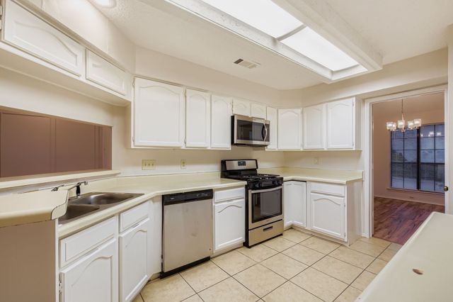 943 Aspen Drive, Desoto, TX 75115