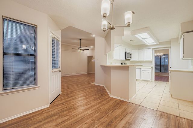 943 Aspen Drive, Desoto, TX 75115