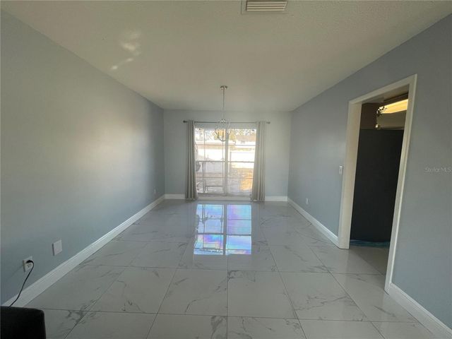 7501 TWELVE OAKS BOULEVARD, Tampa, FL 33634