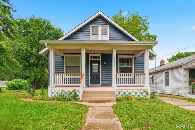 2537 Bredell Avenue, Maplewood, MO 63143