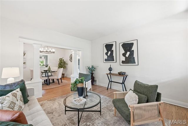 2537 Bredell Avenue, Maplewood, MO 63143
